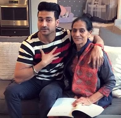 Guru Mann with his mother