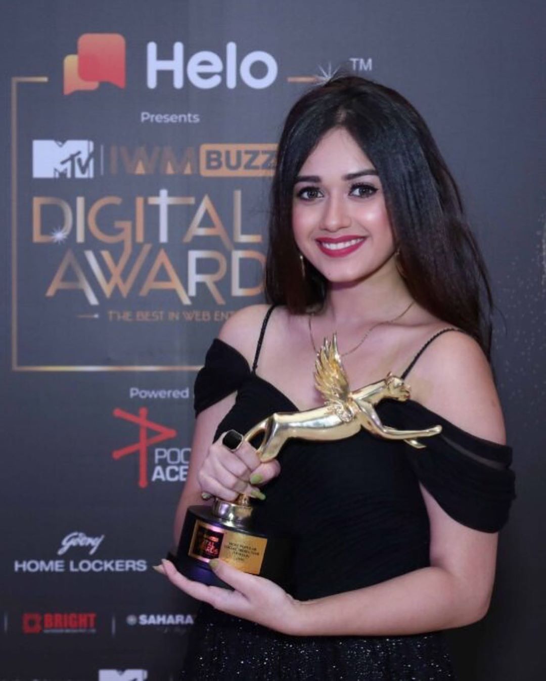 Jannat won the title of Most Popular Social Media Star.